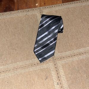 Ramtonia necktie